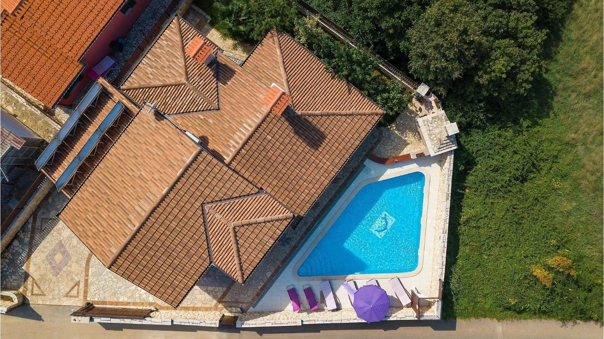 Villa Family Pula 0*,  Croatia